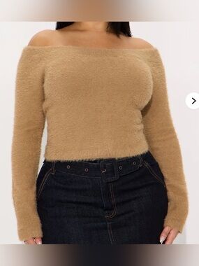 New Good American Off-the-Shoulder Fuzzy Sweater in Camel